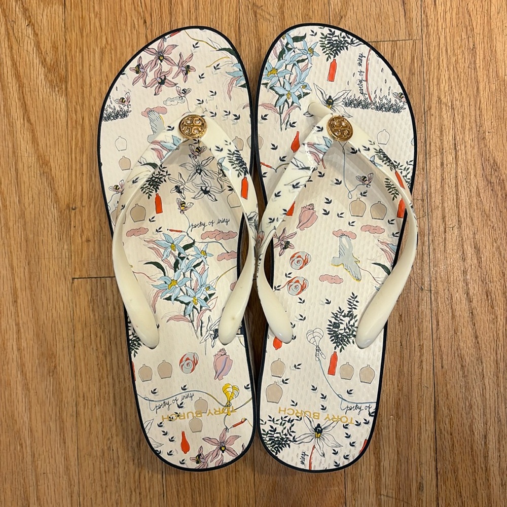 Tory Burch sandals size 9, never worn